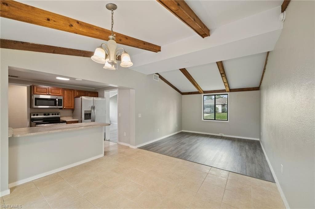 17568 Lee RD FORT MYERS, FL 33967