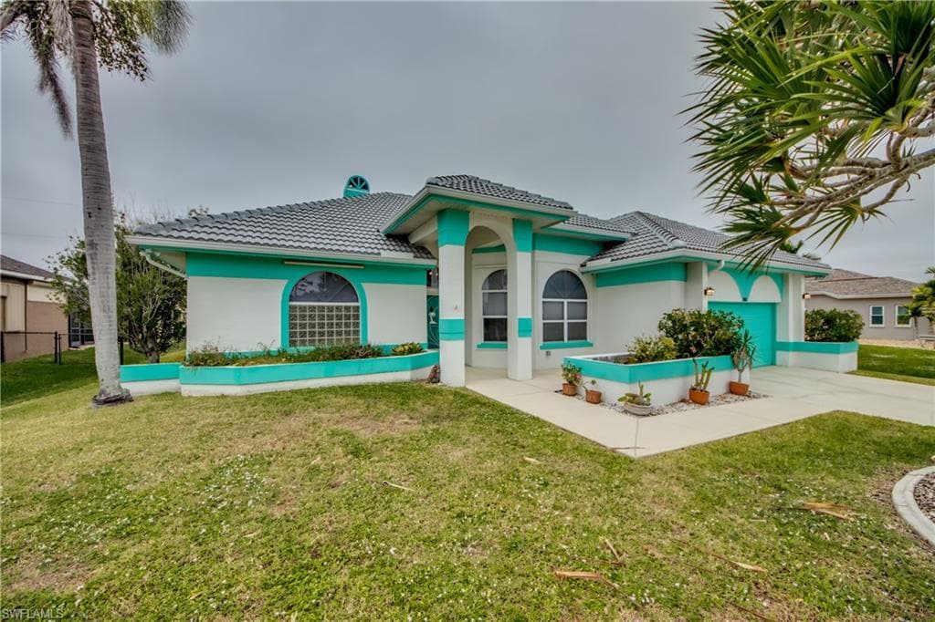 2128 SW 11th CT CAPE CORAL, FL 33991
