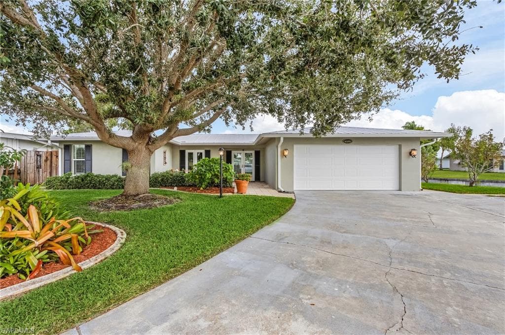 4348 S Atlantic CIR NORTH FORT MYERS, FL 33903