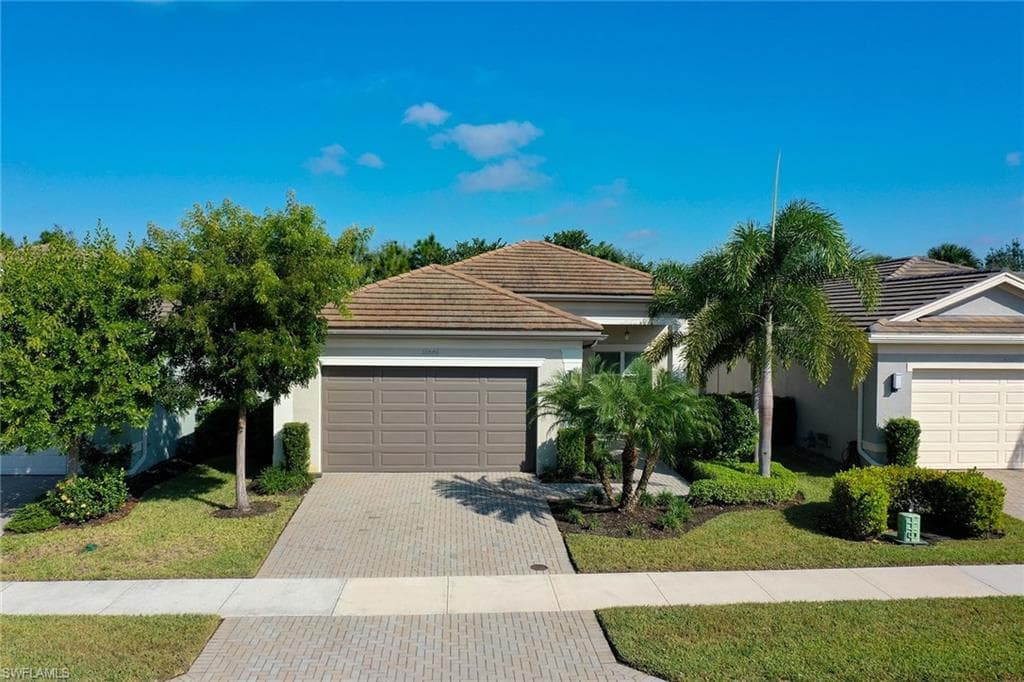 16046 Starglazer PL BONITA SPRINGS, FL 34135