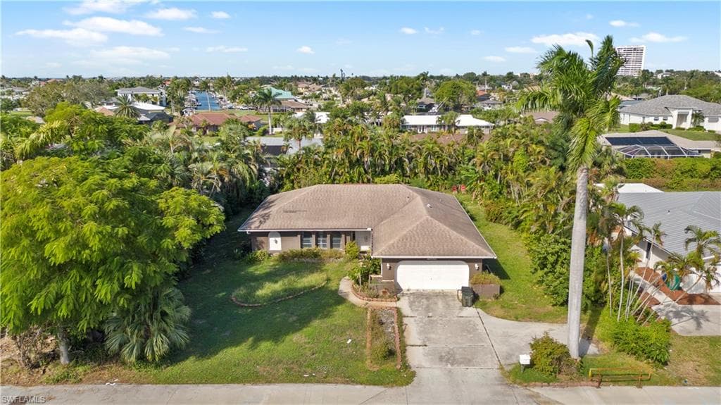 13470 McGregor BLVD FORT MYERS, FL 33919