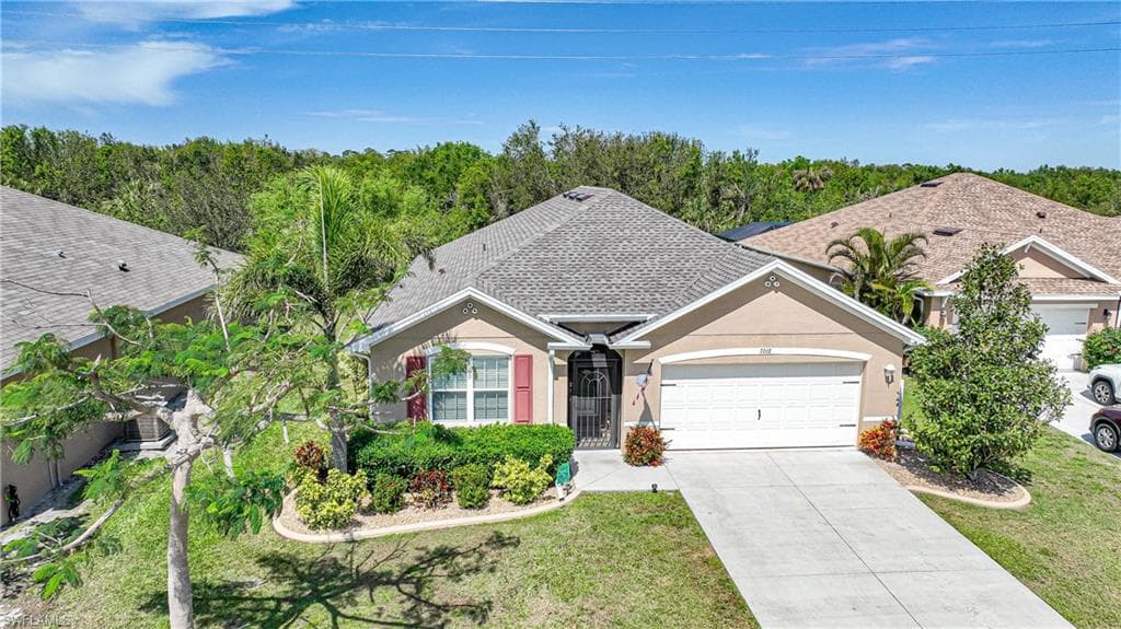 7268 Mikasa DR PUNTA GORDA, FL 33950
