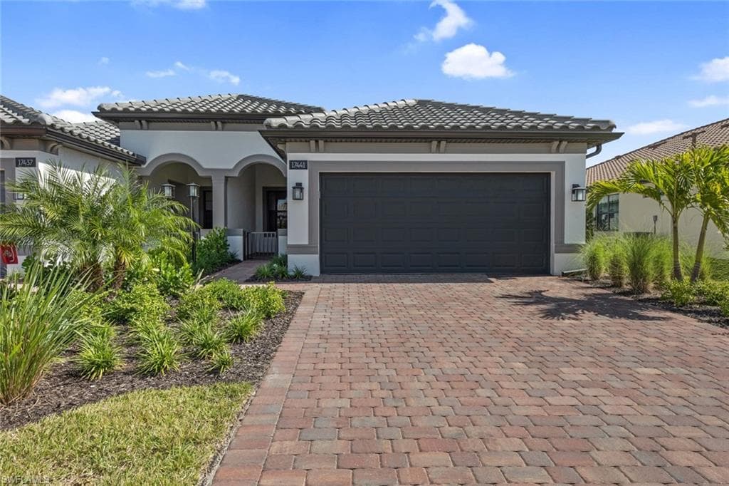 17441 CORSINI DR FORT MYERS, FL 33913