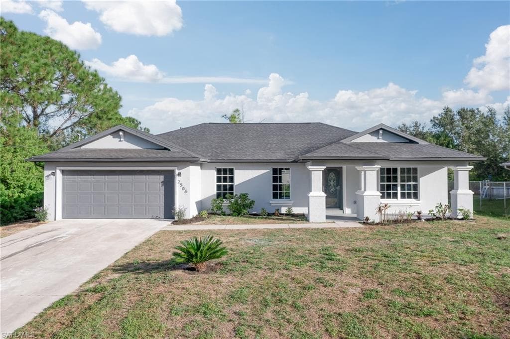 2506 39th ST W LEHIGH ACRES, FL 33971