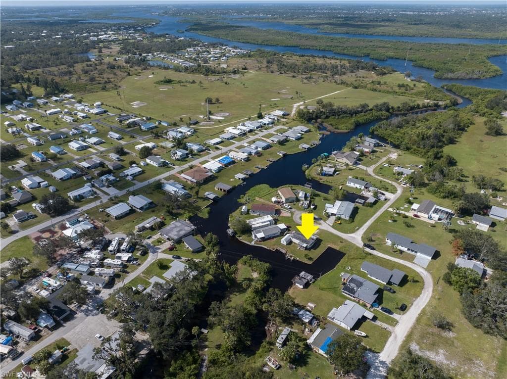 1138 Lean CT PUNTA GORDA, FL 33982