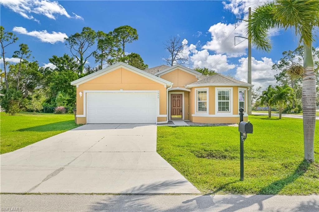 1926 SW 18th TER CAPE CORAL, FL 33991