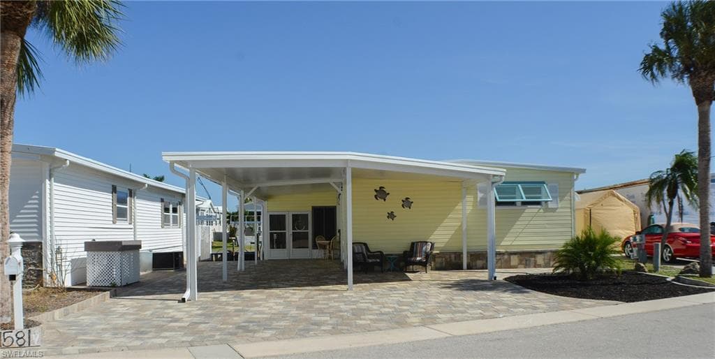 11581 Dogwood LN FORT MYERS BEACH, FL 33931