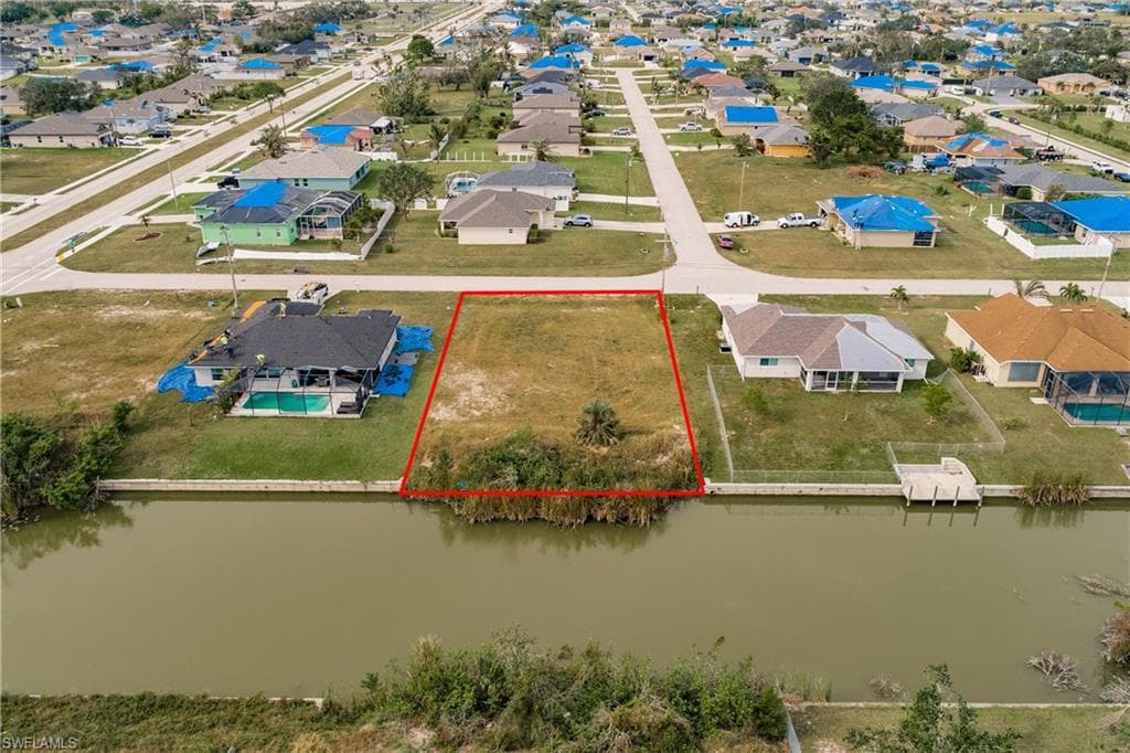 1517 SW 17th PL CAPE CORAL, FL 33991