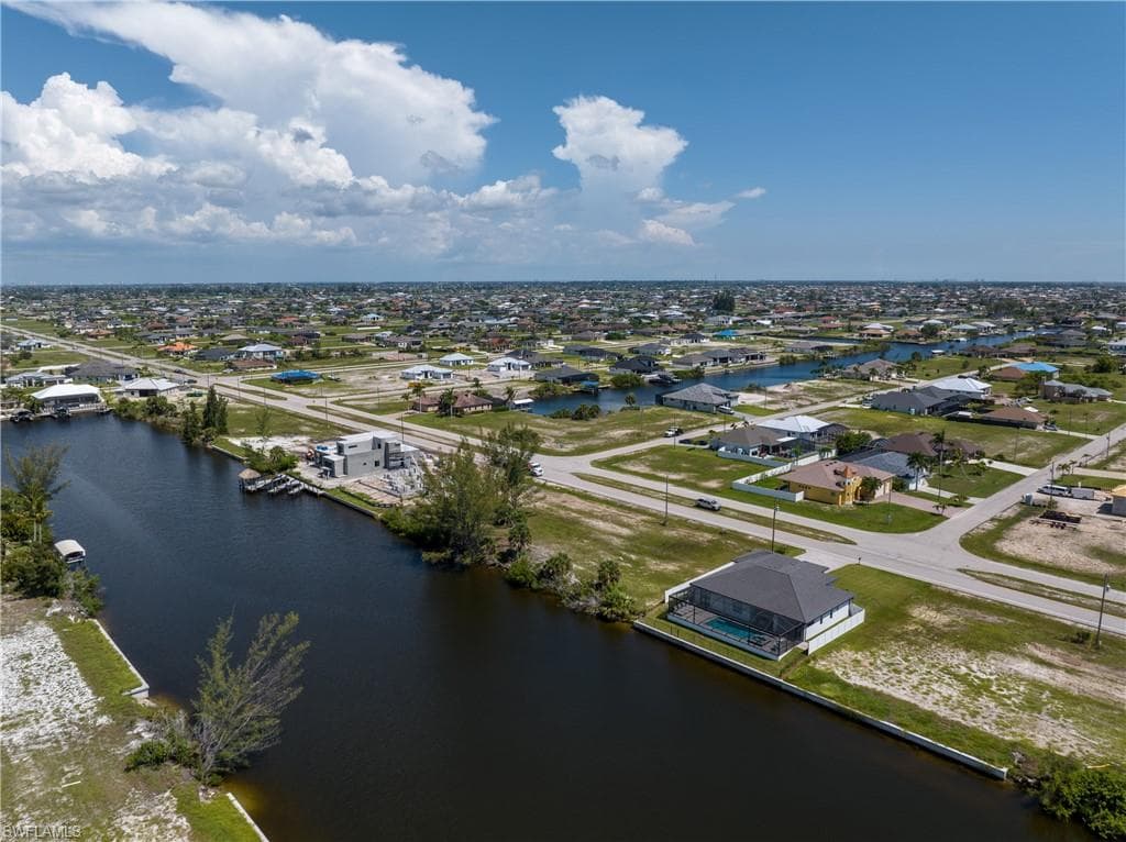 4119 Gulfstream PKWY CAPE CORAL, FL 33993