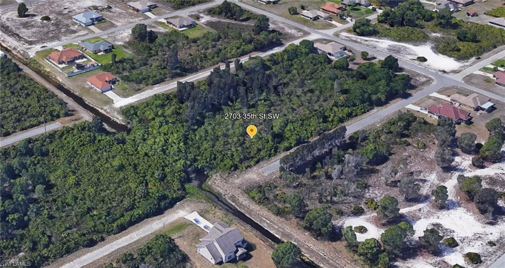 2703 35th ST SW LEHIGH ACRES, FL 33976