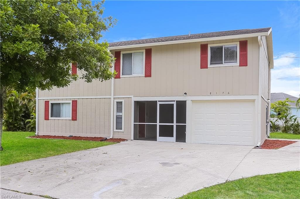 8176 Lark LN FORT MYERS, FL 33967