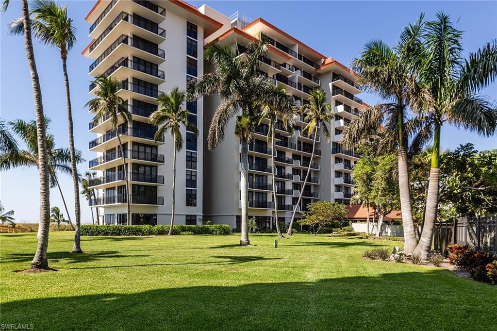 180 Seaview CT 108 MARCO ISLAND, FL 34145