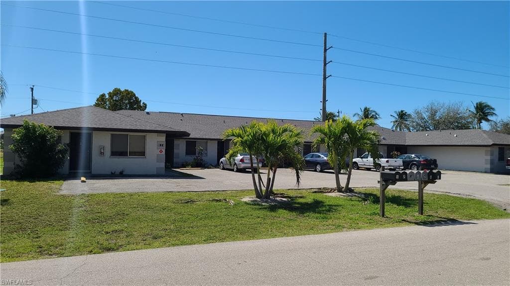 930 SW 47th TER 4 CAPE CORAL, FL 33914