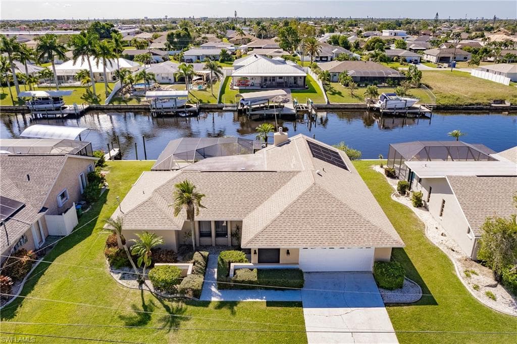 1422 SE 12th TER CAPE CORAL, FL 33990