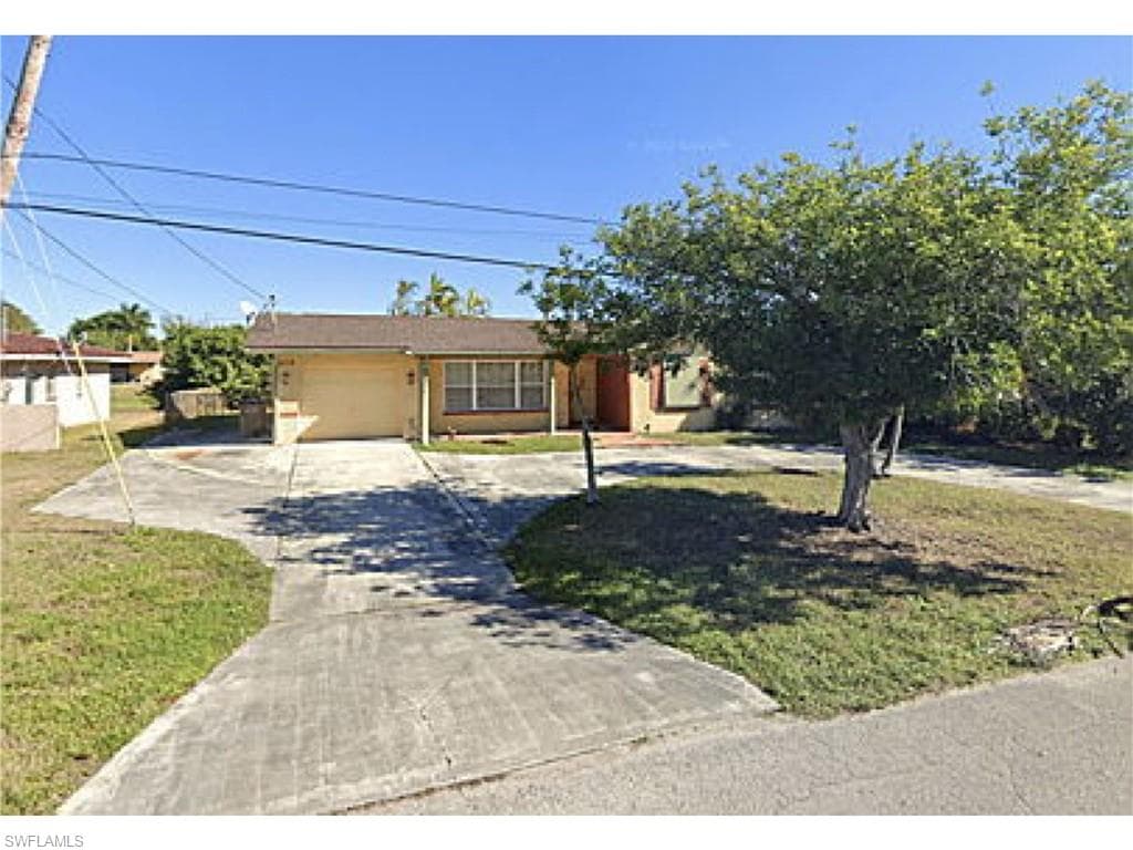 405 11th PL CAPE CORAL, FL 33909