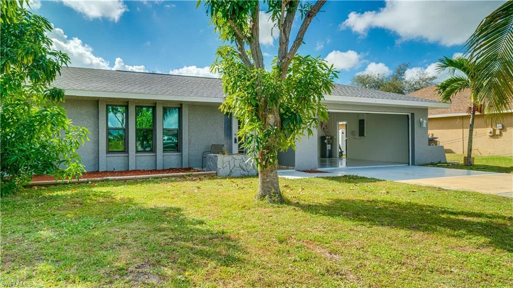 614 Gleason PKWY CAPE CORAL, FL 33914