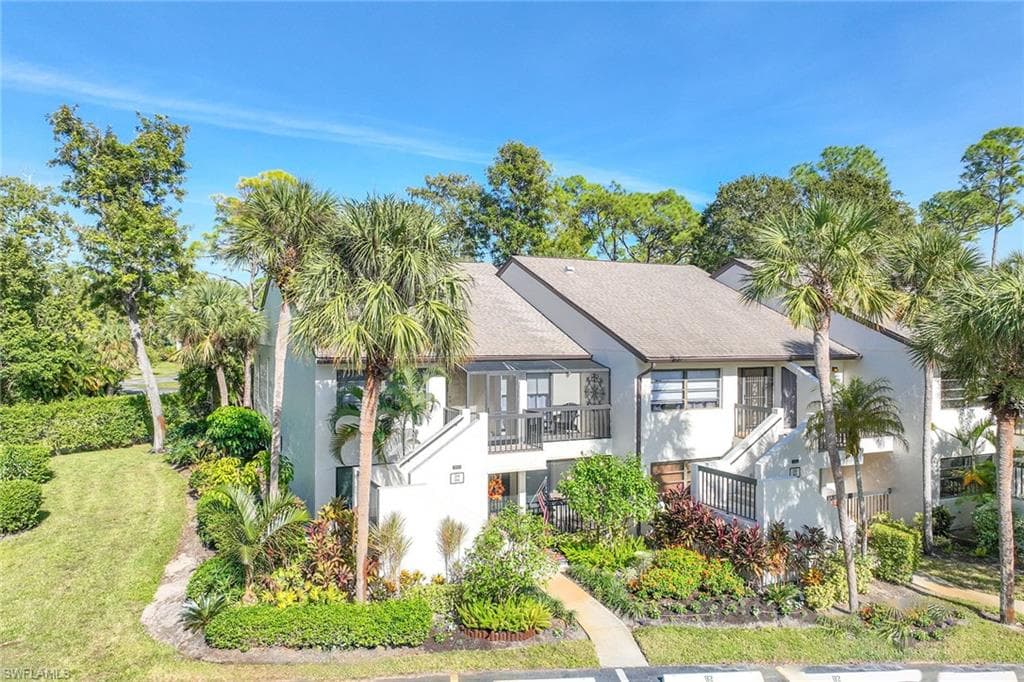 1822 Kings Lake BLVD 8-201 NAPLES, FL 34112