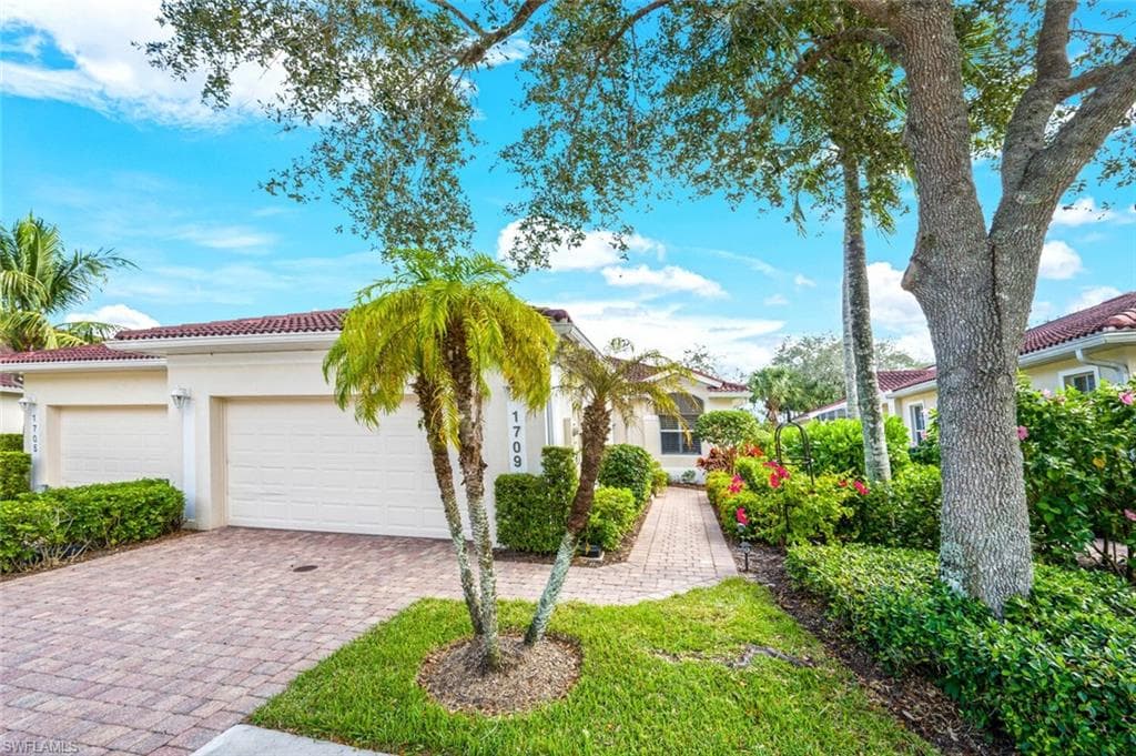 1709 Tarpon Bay DR S 44 NAPLES, FL 34119