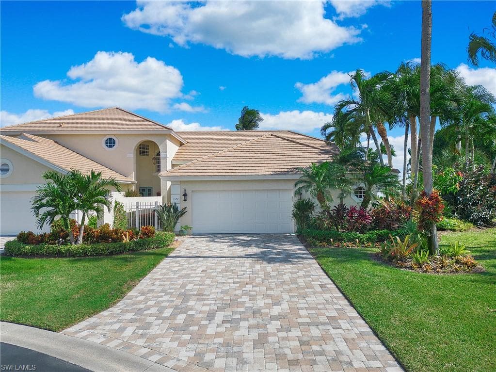 2177 Paget CIR 1.21 NAPLES, FL 34112