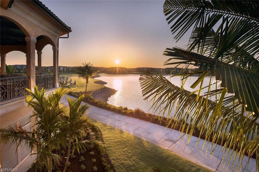28082 Wicklow CT BONITA SPRINGS, FL 34135