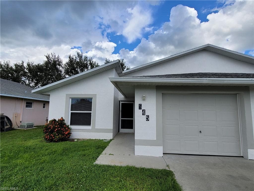 545 SE 6th TER CAPE CORAL, FL 33990