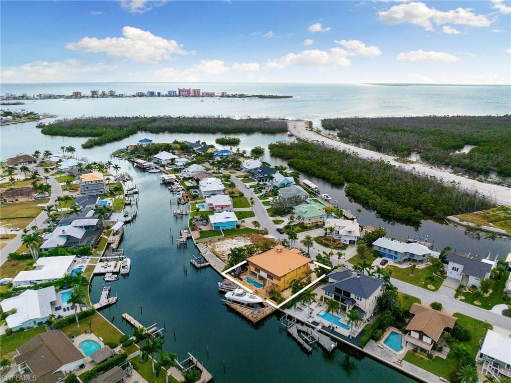 18403 Deep Passage LN FORT MYERS BEACH, FL 33931