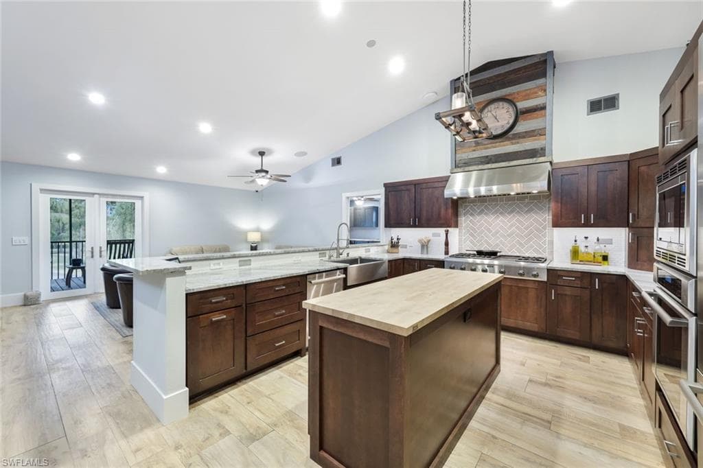 6036 Cedar Tree LN NAPLES, FL 34116