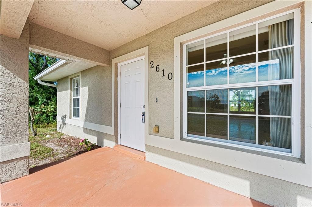 2610 39th ST SW LEHIGH ACRES, FL 33976