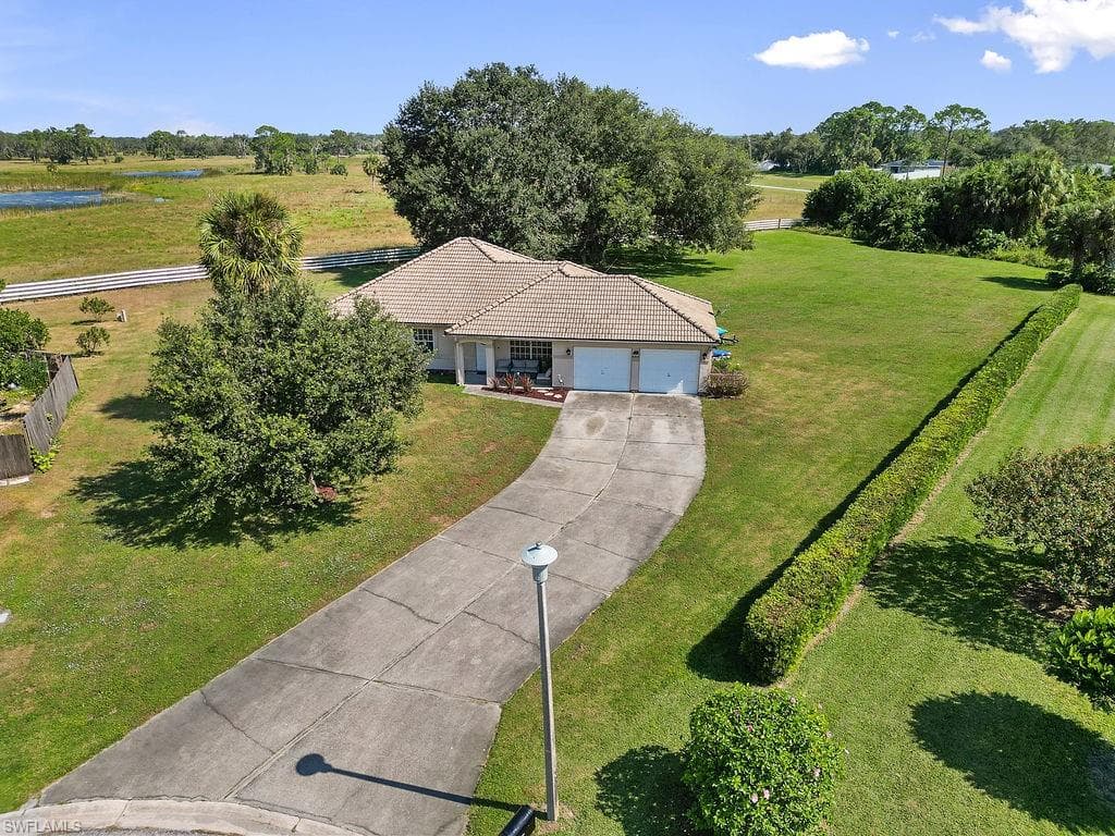 4504 Ida CT LABELLE, FL 33935