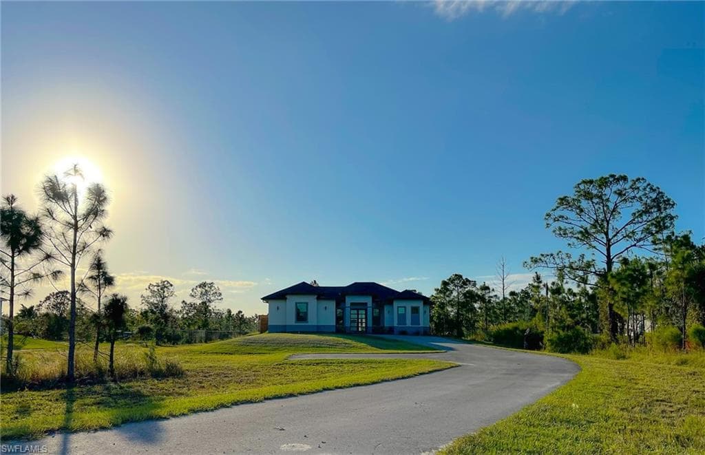 5363 Everglades BLVD N NAPLES, FL 34120
