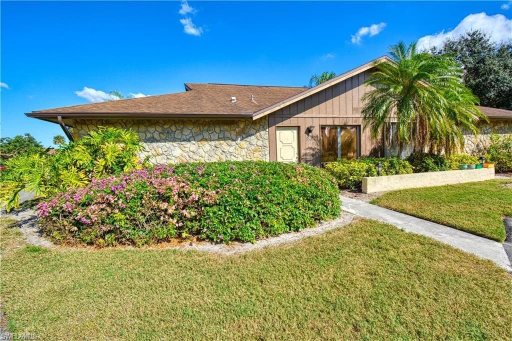 859 Palm View DR 33 NAPLES, FL 34110
