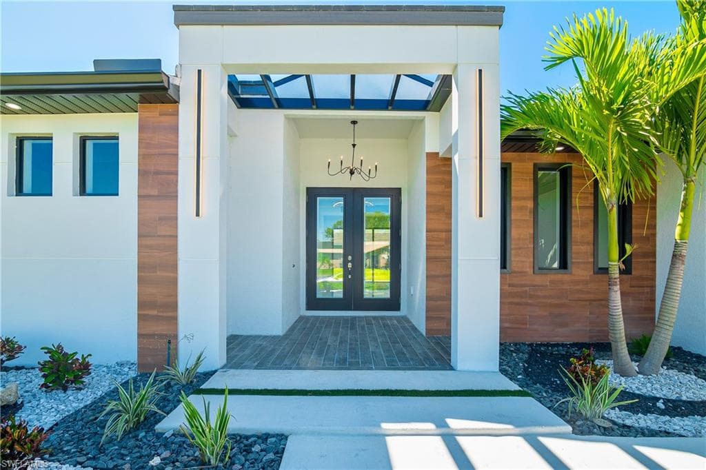 1420 NW 9th TER CAPE CORAL, FL 33993