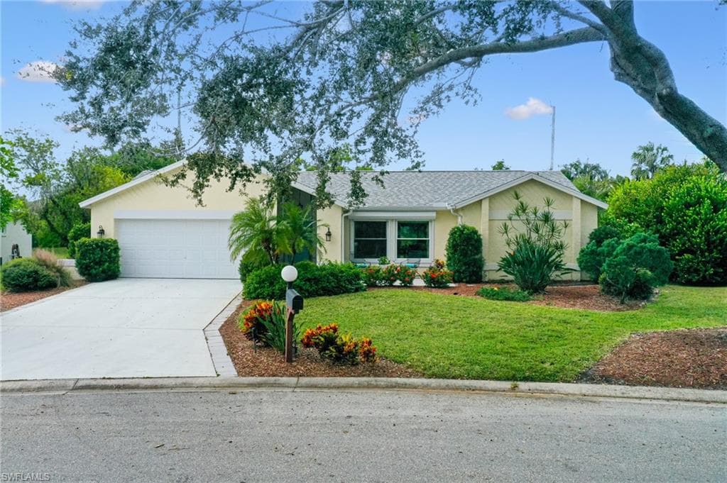 6581 Saint Ives CT FORT MYERS, FL 33966