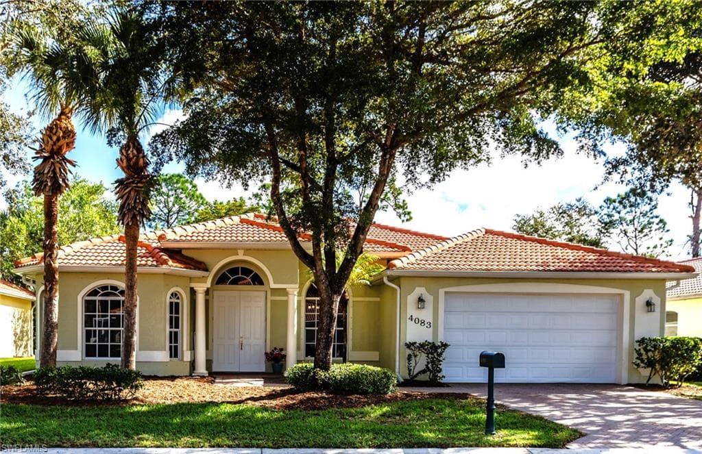 4083 Stow WAY NAPLES, FL 34116