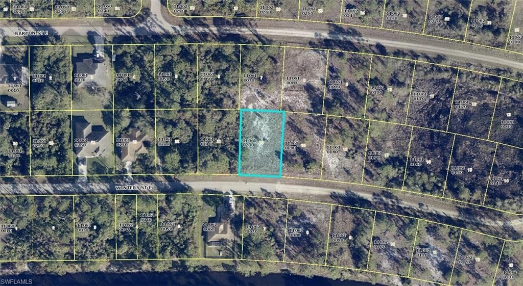 925 Winters ST E LEHIGH ACRES, FL 33974