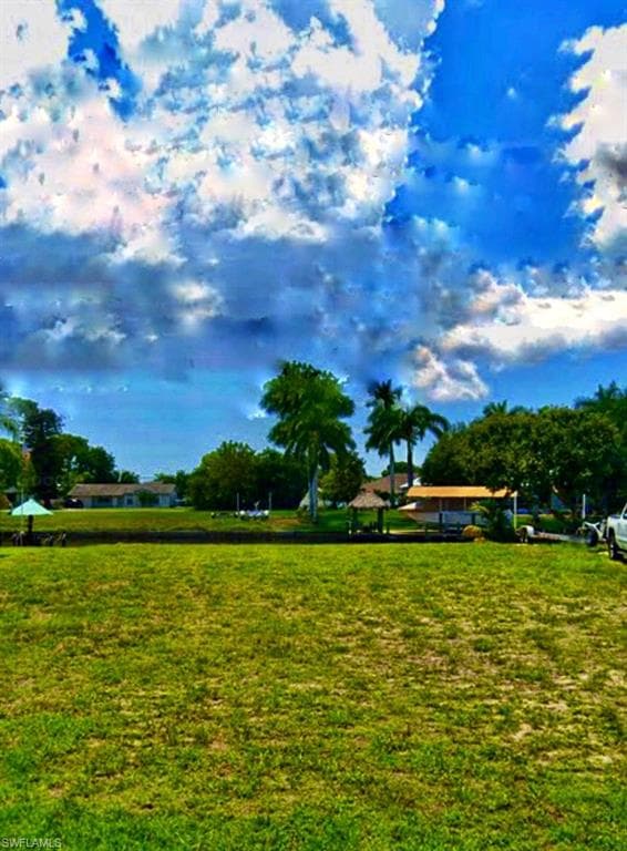 1318 SE 21st AVE CAPE CORAL, FL 33990