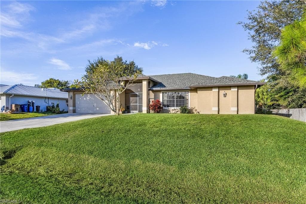 2380 Leavitt RD ALVA, FL 33920