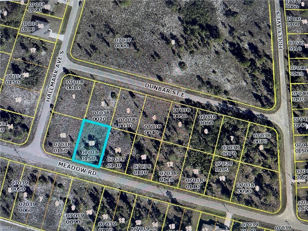 3527 Meadow RD LEHIGH ACRES, FL 33974