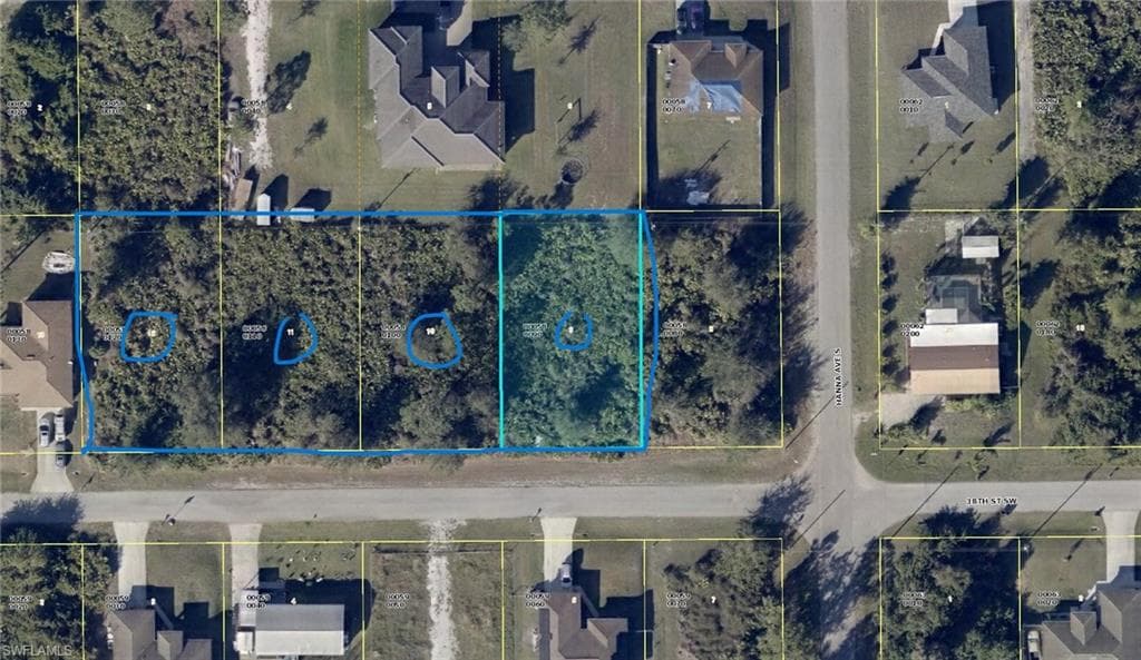 2902 38th ST SW LEHIGH ACRES, FL 33976