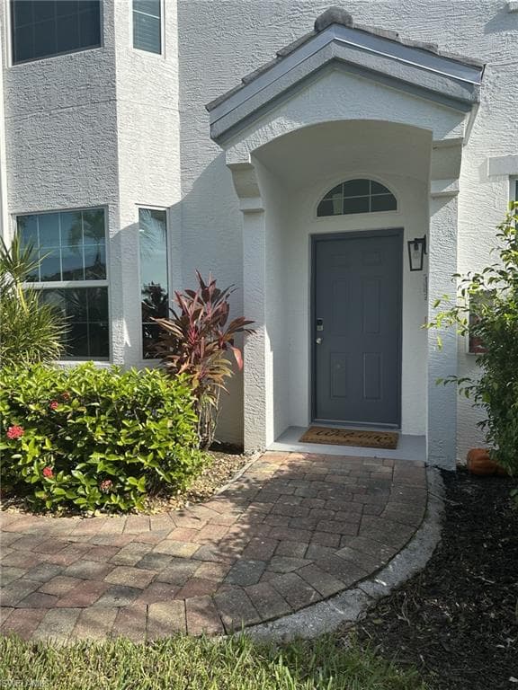 5953 Sand Wedge LN 604 NAPLES, FL 34110