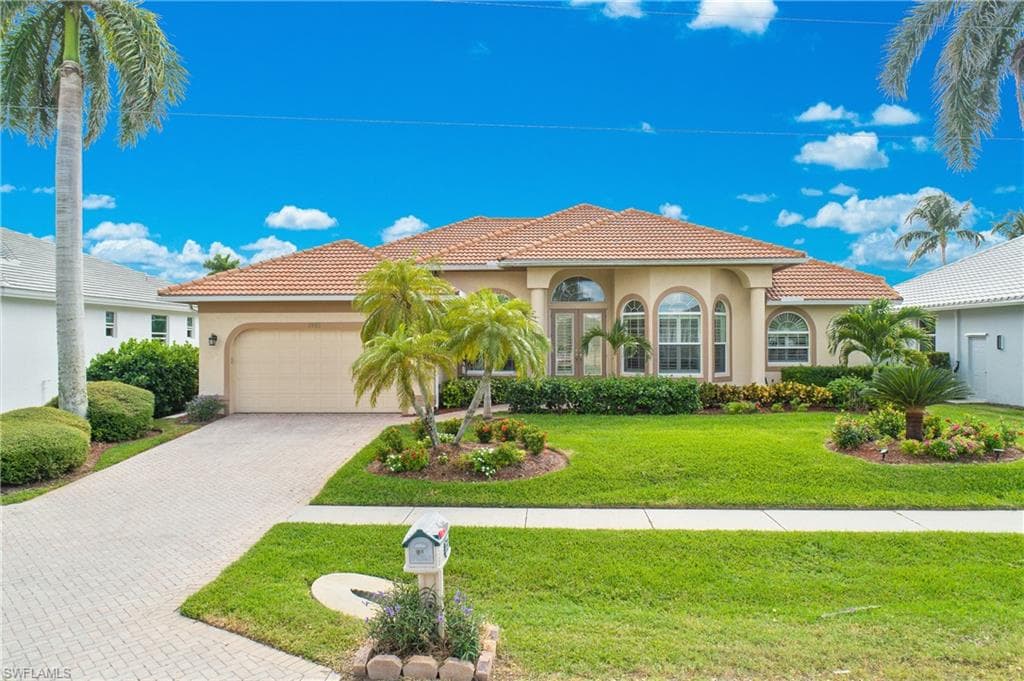 1085 Cottonwood CT MARCO ISLAND, FL 34145