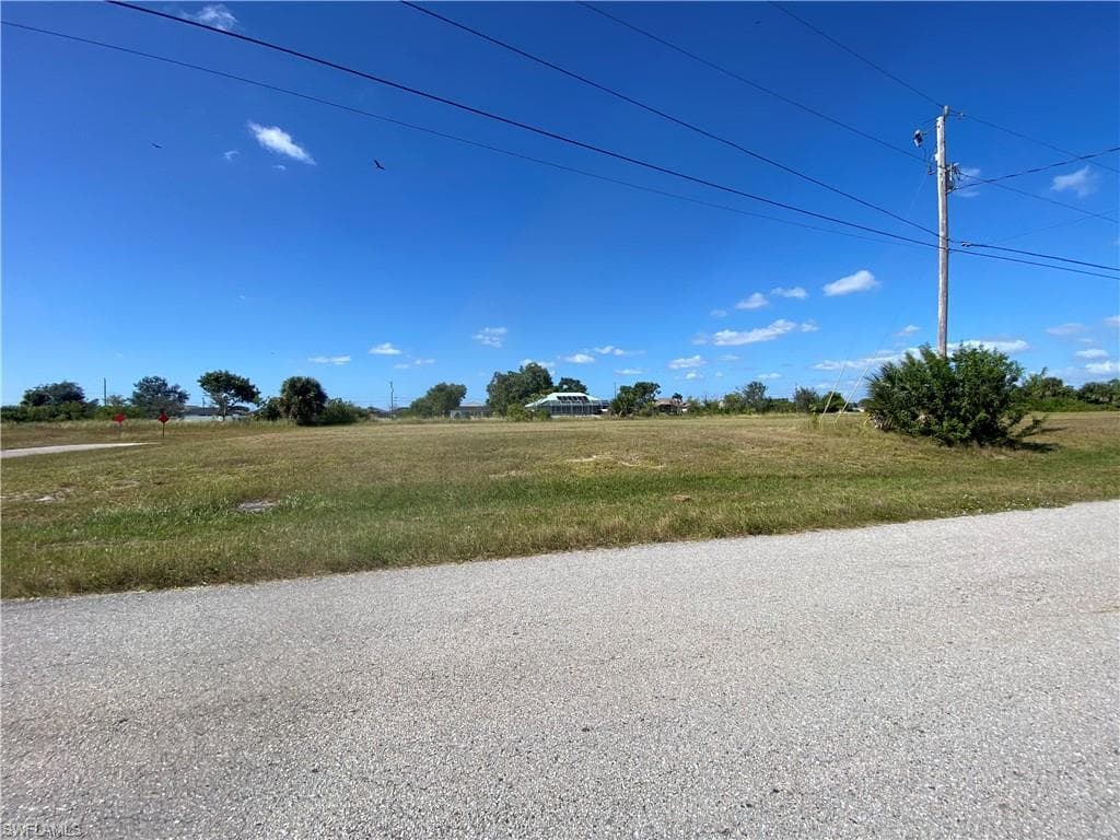 1202 NE 6th AVE CAPE CORAL, FL 33909
