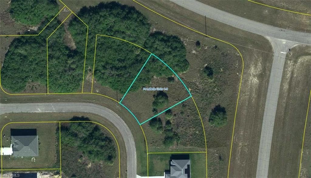 7021 Shasta CIR LABELLE, FL 33935
