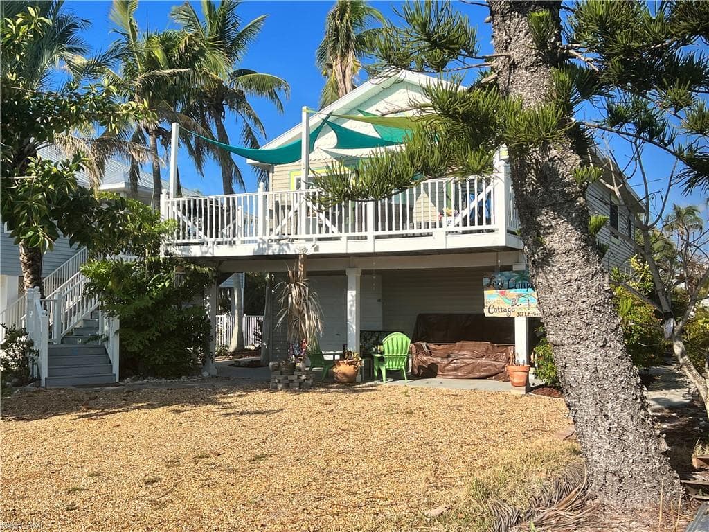 307 Lazy WAY FORT MYERS BEACH, FL 33931