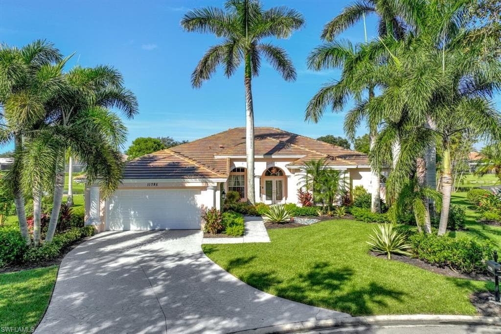 11785 Warbler CT NAPLES, FL 34119