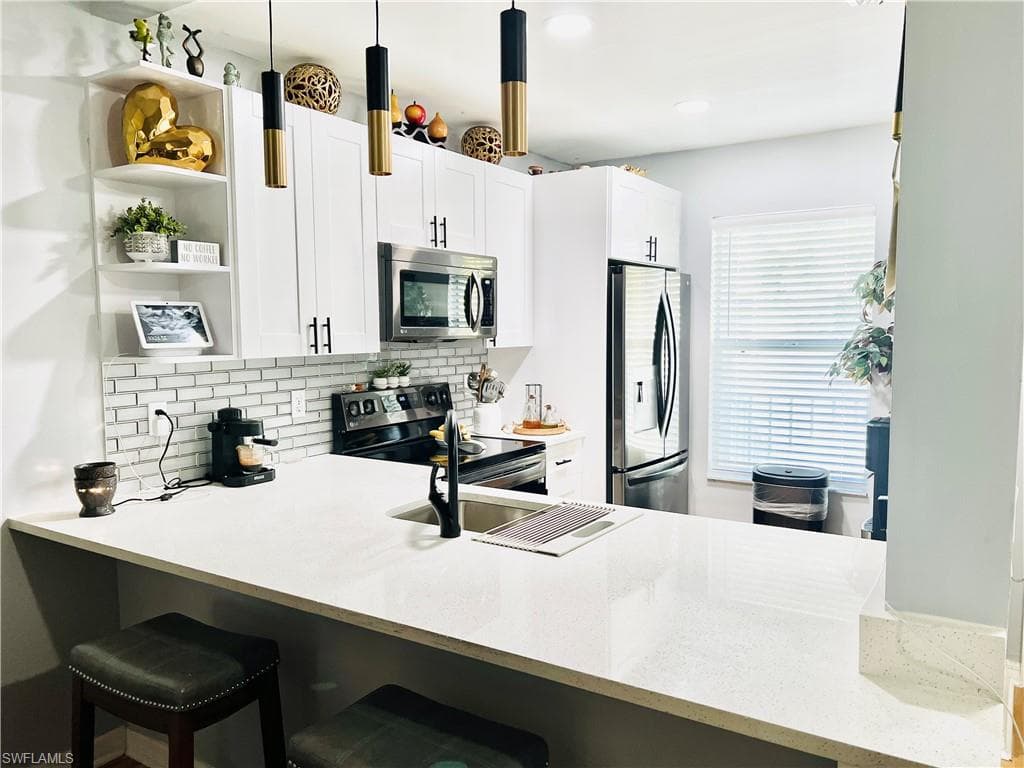 1965 Courtyard WAY E-205 NAPLES, FL 34112