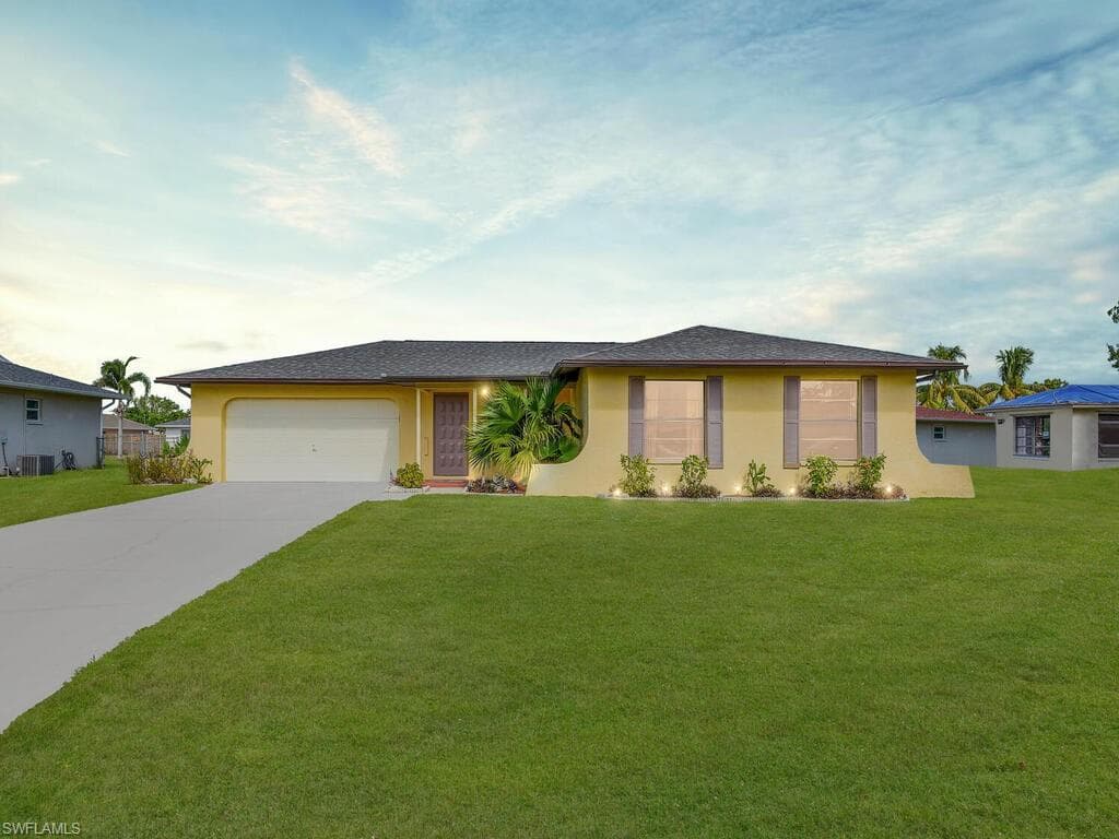 1719 SE 3rd ST CAPE CORAL, FL 33990