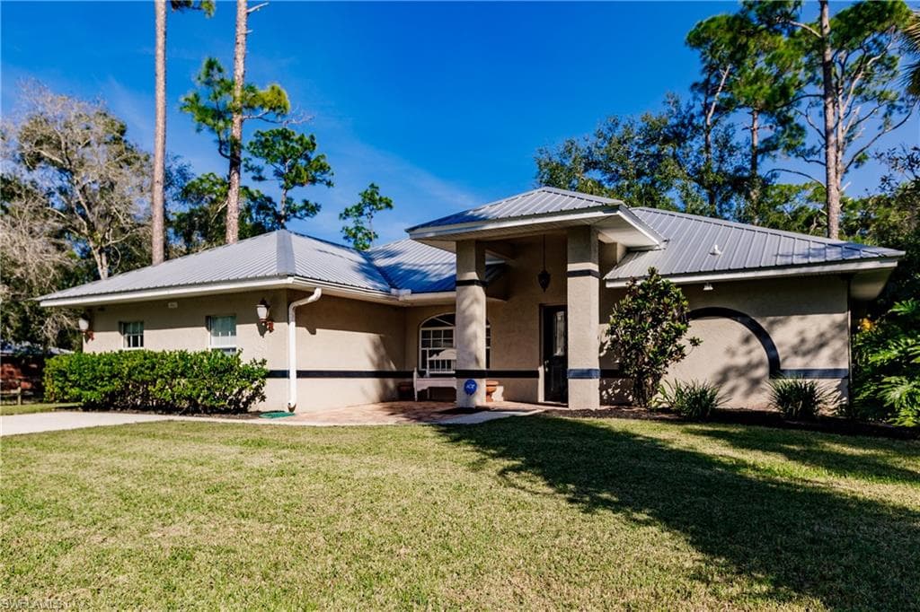 1061 Wood DR LABELLE, FL 33935