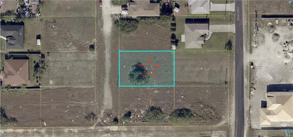 802 Curtis AVE N LEHIGH ACRES, FL 33971