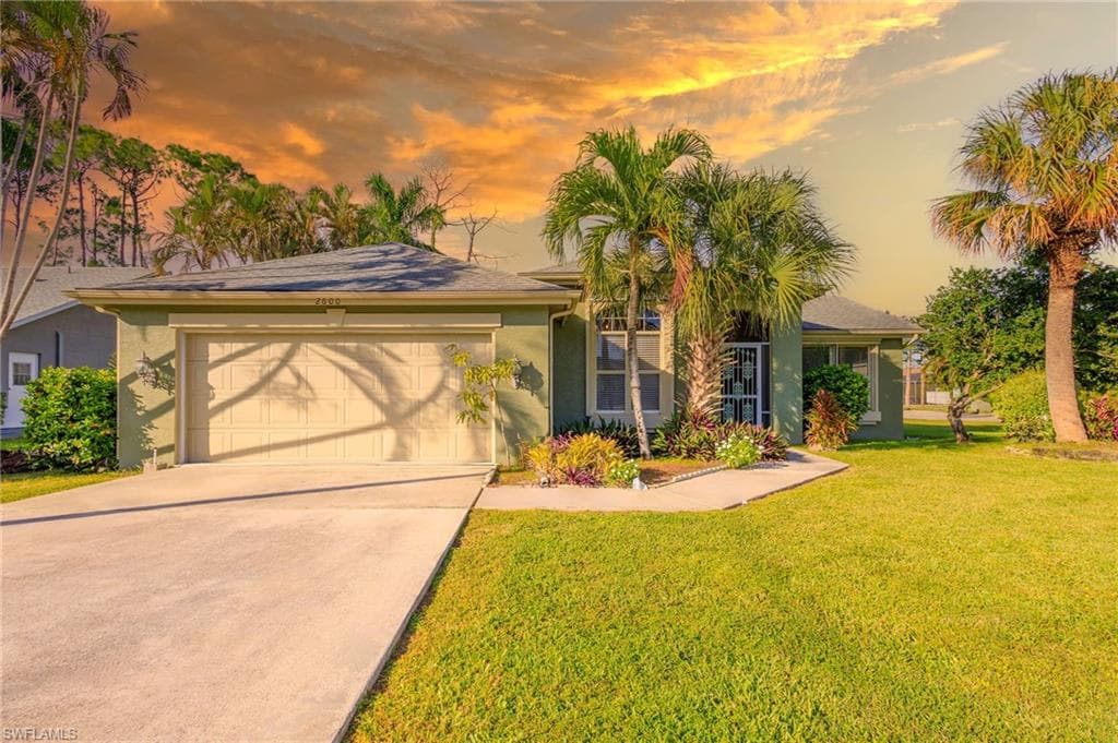 2600 Elva PL LEHIGH ACRES, FL 33971
